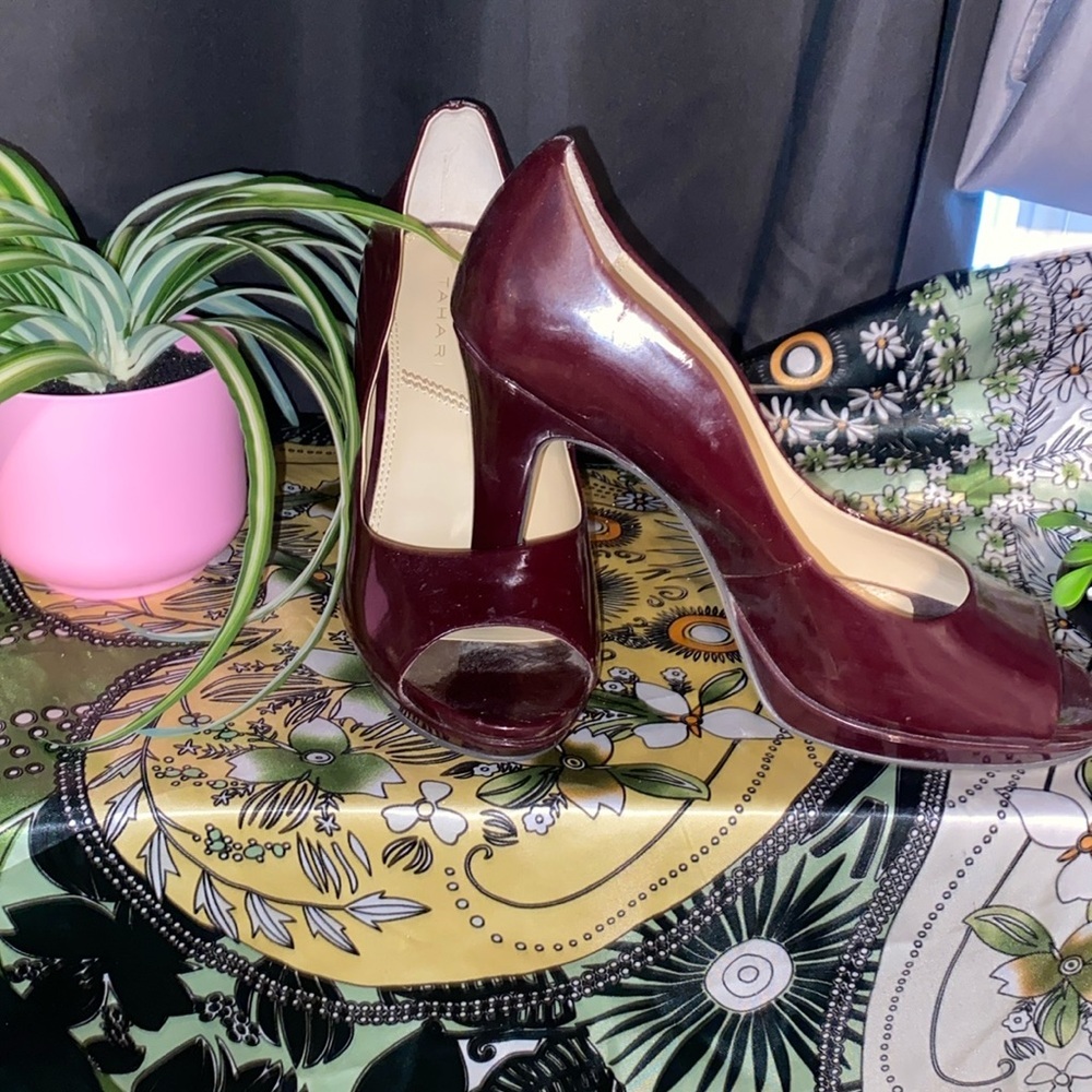 Tahari wine colored peep toe heels​
